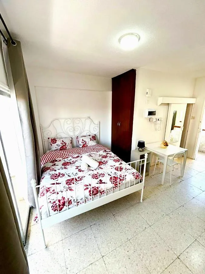 Central Comfort Studio Larnaca Apartment